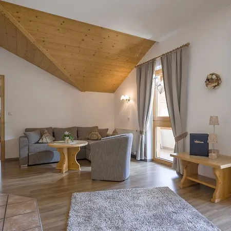 Garni Montana 公寓 佩尔蒂绍