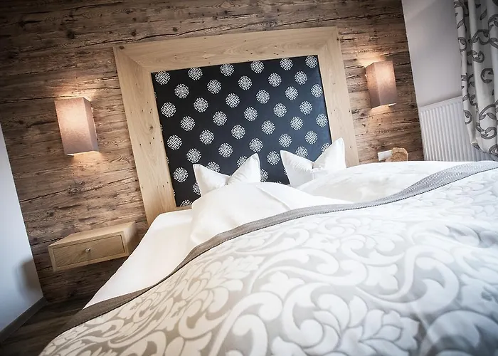 Garni Montana * 佩尔蒂绍